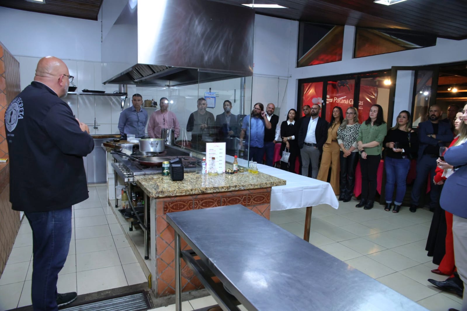 Paraná Clínicas premia os melhores corretores do semestre durante encontro gastronômico